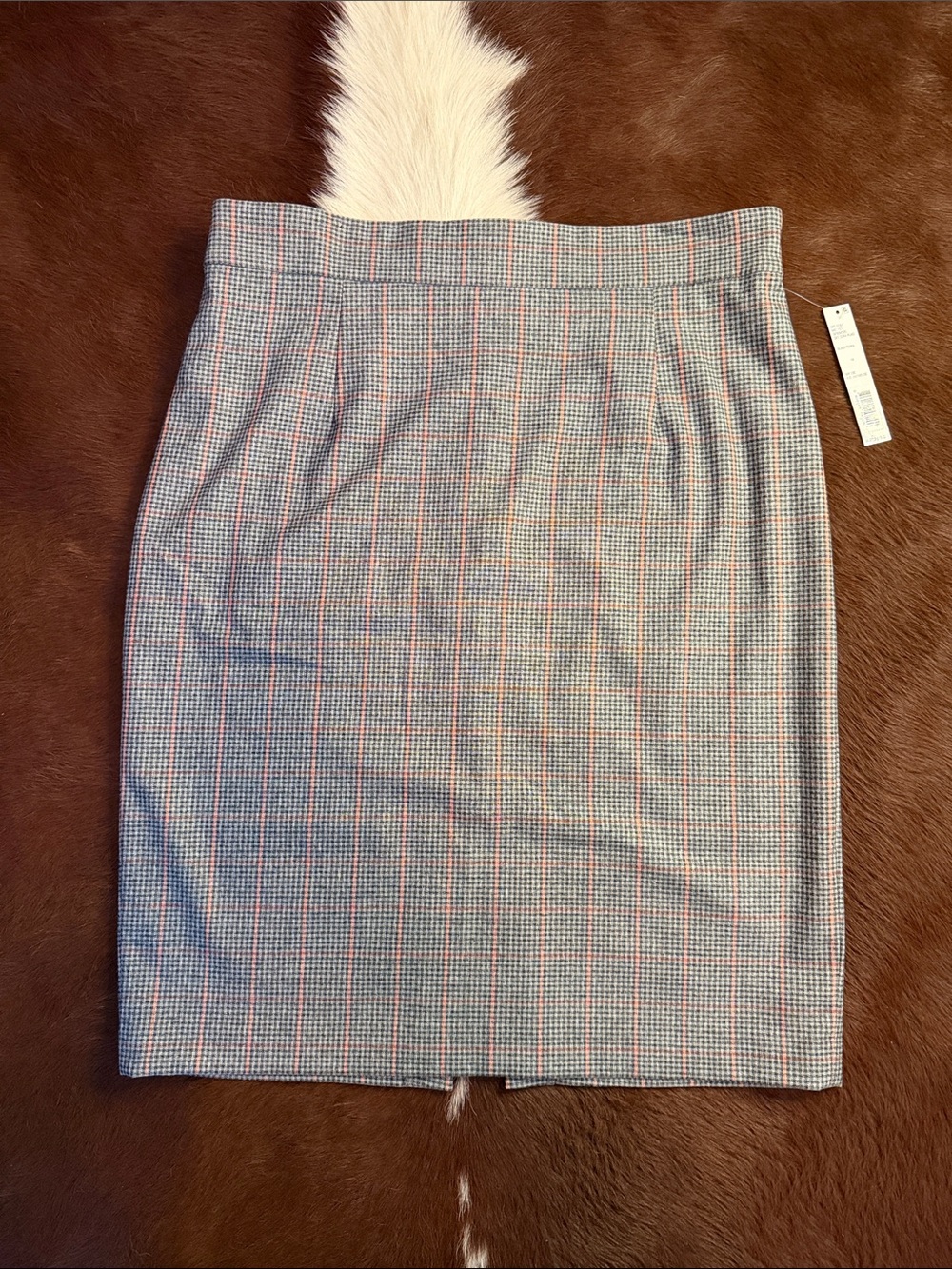 ANTONIO MELANI Gray Houndstooth Pencil Skirt with Red Windowpane